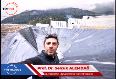 Madencilik İhtisaslaşma Koordinatör Yardımcısı Prof. Dr. Selçuk Alemdağ Üniversitemizde Yapılan Madencilik Çalışmalarını TRT Trabzon Radyosuna Değerlendirdi